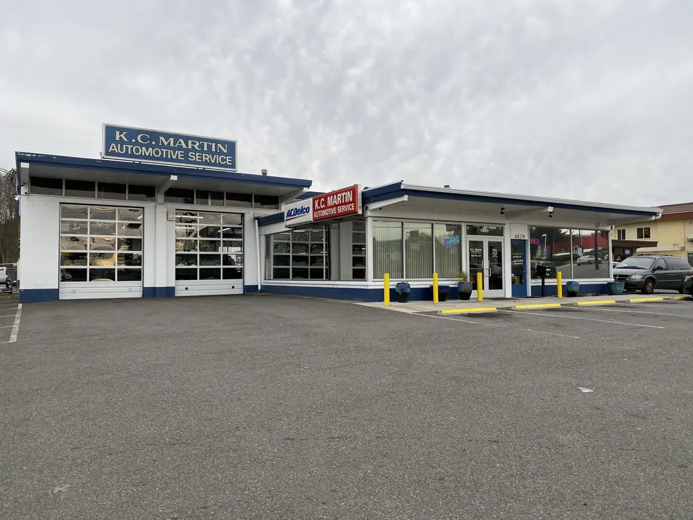 The KC Martin Automotive Service building on 196th St SW in Lynnwood, a short drive from Edmonds